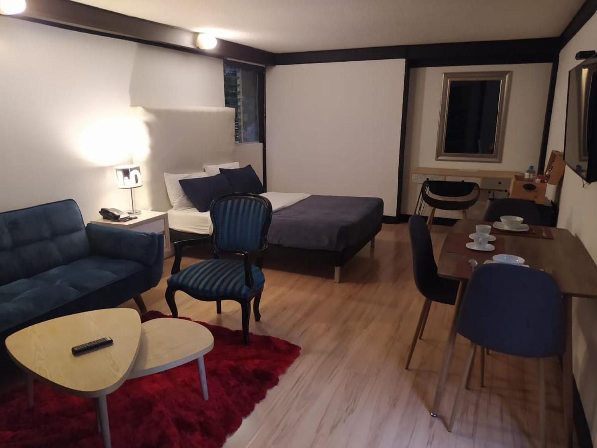 Hotel Boutique Casa Lozada Богота Экстерьер фото